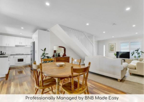 Warrendine Bliss - Cosy Couples Retreat, CBD, Orange